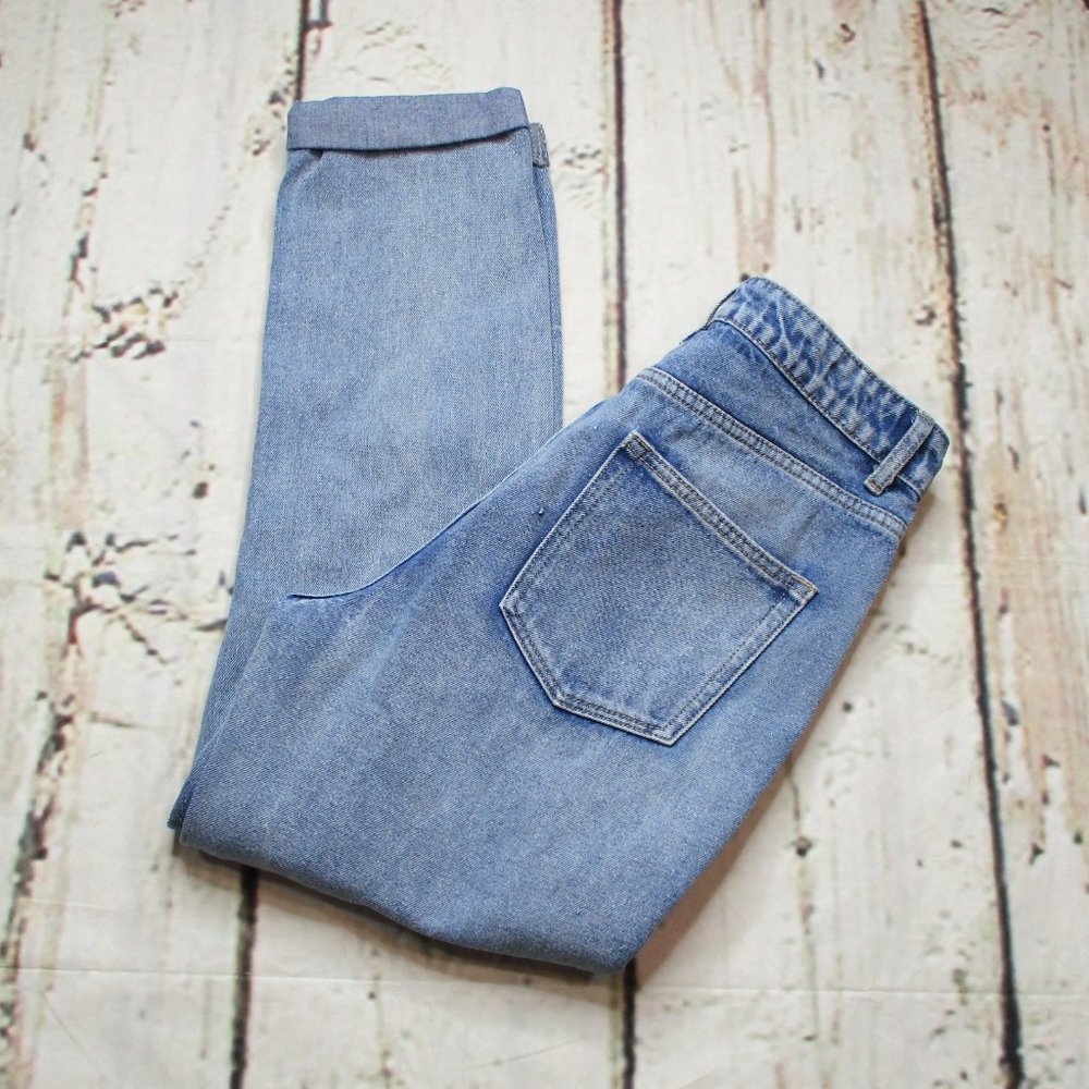 Nasty Gal Ultra High Rise Crop Destroyed Jeans - Picture 5 of 7